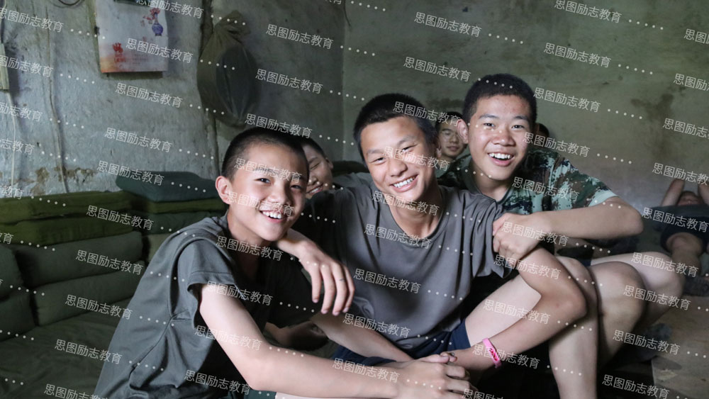 家庭教育与学校教育一样吗？