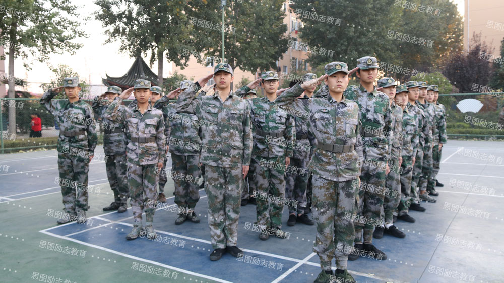 叛逆逃学、混迹社会、夜不归宿的15岁叛逆少年成功蜕变