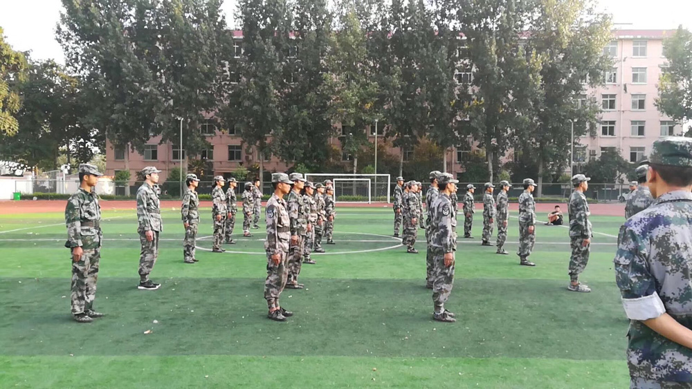 孩子顶嘴逆反家长该怎么样应对呢